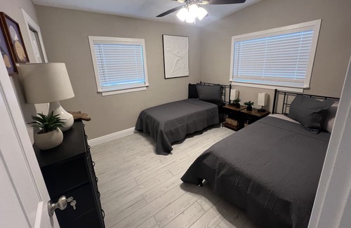 Pine Hills Haus | Remodeled 3br 1b Orlando FL home. Near Main events and attractions within 20min