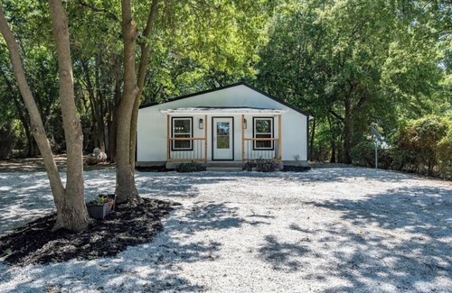 Princeton Hütte | You found it! Welcome to Princeton Lake Cottage at Lake Lavon.