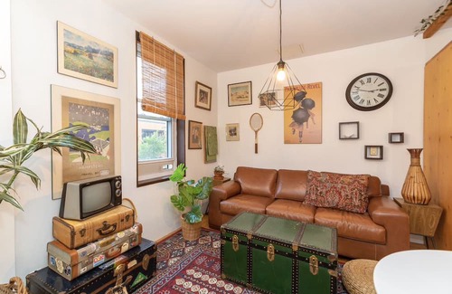 Sainte-Marie Wohnung | Amazing Boho Apartment in Heart of Montreal