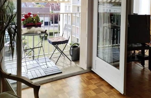 Les Sablons Wohnung | Homerez - Nice apartement for 3 ppl. with balcony at Compiègne