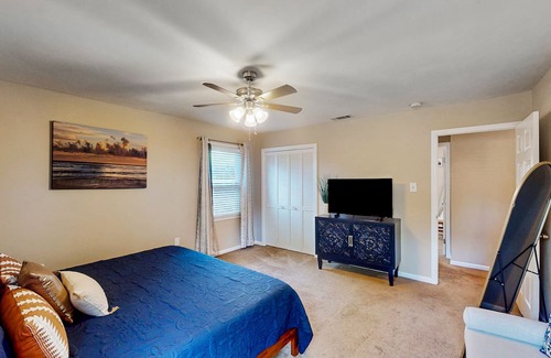 Isle of Hope Historic District Haus | Updated dog-friendly home with screened porch, children's items, & pellet grill