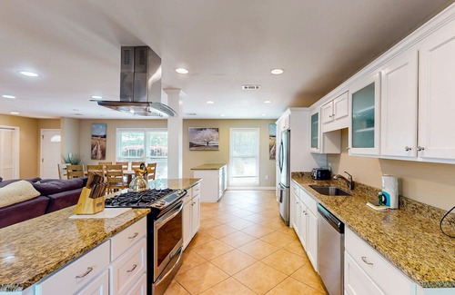 Isle of Hope Historic District Haus | Updated dog-friendly home with screened porch, children's items, & pellet grill