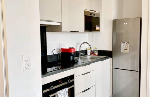 Les Luats Wohnung | Homerez - Beautiful apartement for 4 ppl. with balcony at Villiers-sur-Marne