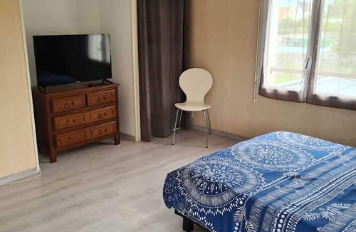 Flamanville Haus | Homerez - House 1 km away from the beach for 15 ppl. with garden at Flamanville