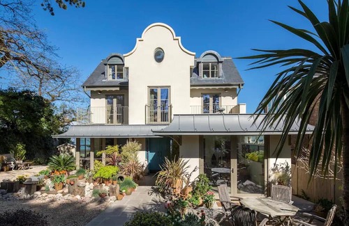 Portishead Haus | Captivating 7-Bed House in Bristol