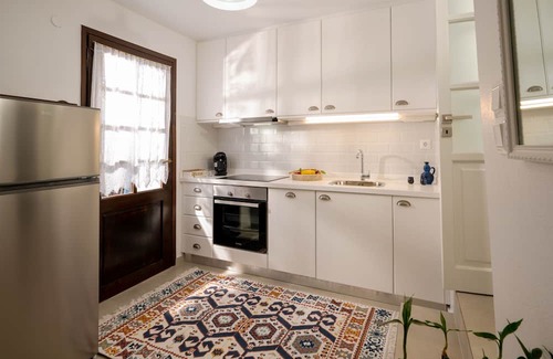 Old Hersonissos Haus | Marianthi's Home is ensconced in the enchanting Village of Hersonissos.