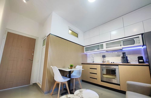Pogradec Wohnung | Modern apartment in the city center, balcony with a lake view