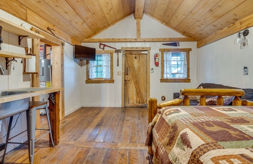 Wellston Wohnung | Jackson County Studio w/ Fire Pits & ATV Trails!