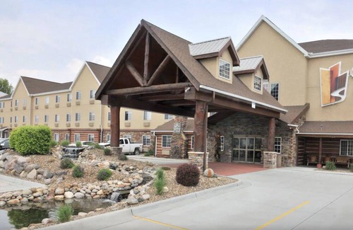 St. Joseph Haus | Taste of Wild West with Modern Twists - Breakfast Included | 4 Units