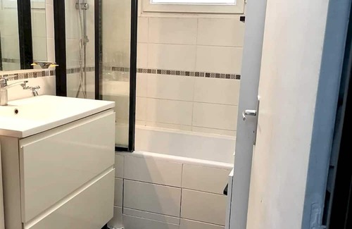 Senlis Haus | Homerez - Nice house for 7 ppl. with garden, terrace and balcony at Senlis
