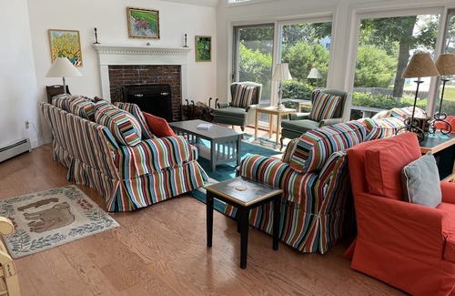 Blue Hill Haus | Sandpiper - 4 bedrooms, Rents Monthly Oct - June