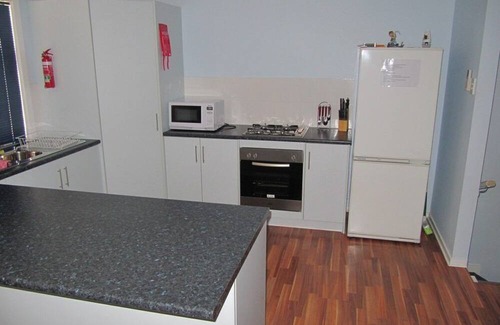 Wallaroo Plain Haus | OSPREY TOO