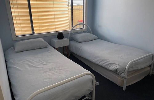 Wallaroo Plain Haus | OSPREY TOO