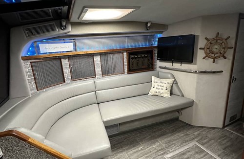 Henderson Bootsverleih | Looking for a unique lake travel experience? Look no further!