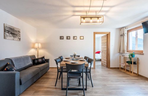 Prali Wohnung | Beautiful apartment for 6 guests with WIFI, TV, balcony and parking