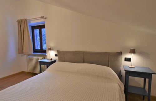 Campodolcino Wohnung | Beautiful apartment for 6 guests with WIFI, TV, balcony and parking
