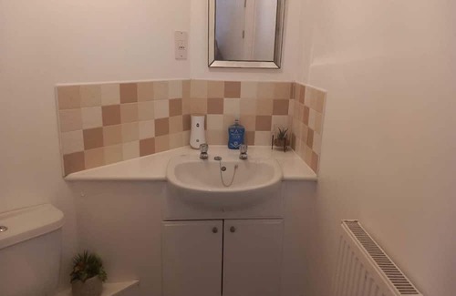 Basildon Wohnung | Cosy Large 1 Bedroom, En suite & Kitchen with Parking in Basildon
