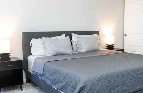 Williamson County Haus | Spacious home to meet all of your needs.