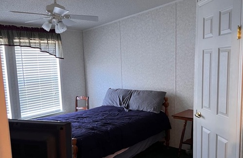 Centerville Haus | 40+ acres 3 miles from Petit Jean State Park, perfect site to see the eclipse!