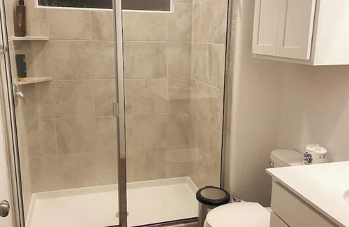 Leander Wohnung | Modern, 1 BR private suite with kitchen