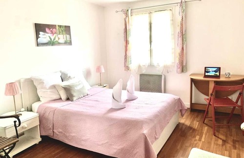 Pontault-Combault Wohnung | Homerez - Nice apartement for 6 ppl. with terrace at Pontault-Combault