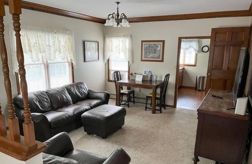 Croswell Haus | 4BR/2BA Farmhouse Sleeps 8, Pet Friendly!