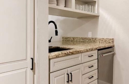 Entertainment District Wohnung | Mariposa at the Maya: Tulum Inspired Condo in the Heart of Old Town Scottsdale