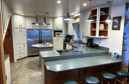 Cook Haus | Half Boathouse On Lake Vermilion