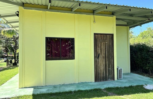 Palma Wohnung | Studio cabin with AC & WiFi located in a Tropical Paradise