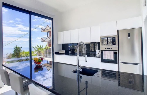 Estrela da Calheta Haus | Casa das Flores by LovelyStay