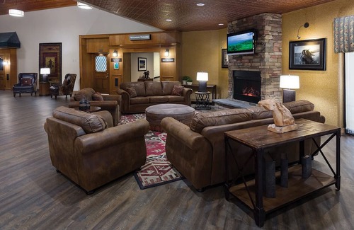 Casper Haus | Your Relaxing Getaway Awaits! 2 Units Just Minutes to Downtown! Free Shuttle