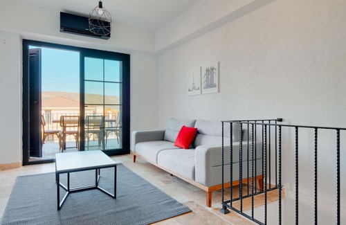 Alacati Wohnung | Vacation Flat w Sauna in Alacati, 5 min to Beach