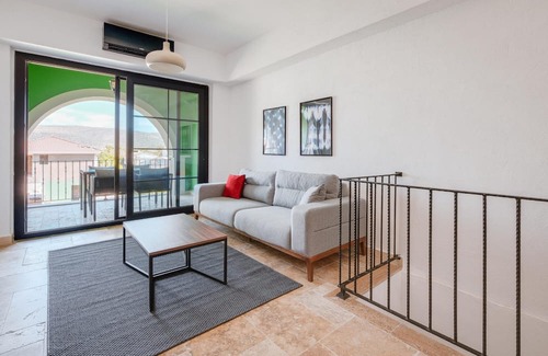 Alacati Wohnung | Duplex Villa w Shared Pool, Balcony in Alacati