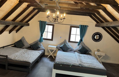 Siegburg Wohnung | 4711 Suite - Stilvolle, Einzigartige und Zentral Gelegene Ferienwohnung