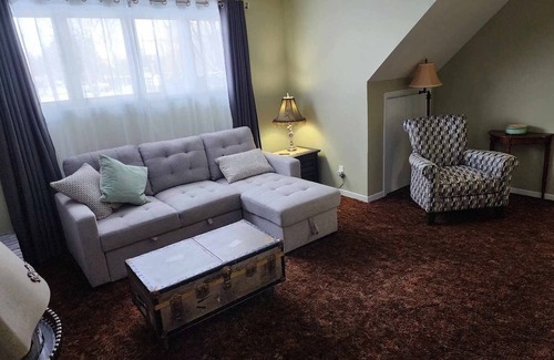 Tillsonburg Wohnung | Generational Delight!!