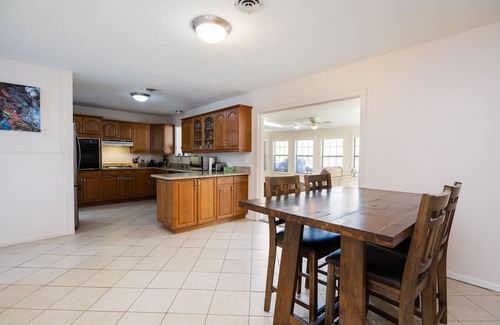 Farmers Branch Haus | Sunny & Spacious Perfectly Located Home in Lovely Farmers Branch