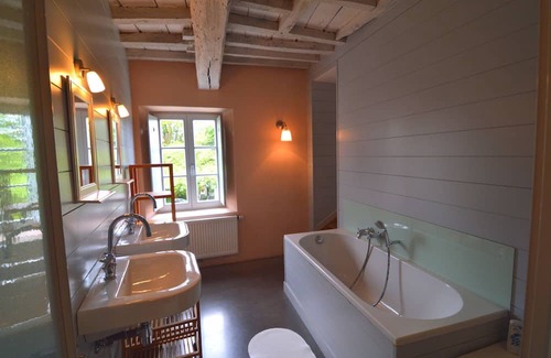 Falaen Haus | Farmhouse with wellness near Maredsous
