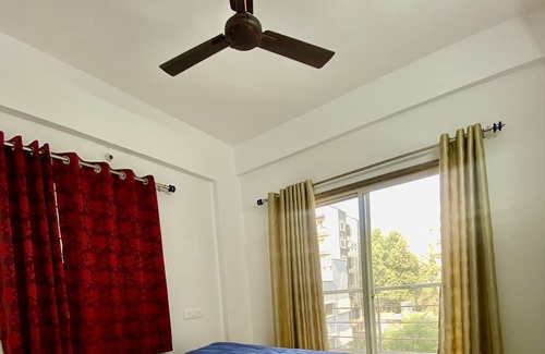 Pune Wohnung | 2 BHK Apartment in Pune. Pet Friendly!
