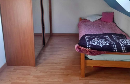 Mormant Haus | Homerez - Spacious house for 7 ppl. with garden and terrace at Mormant