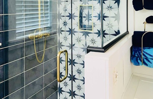 Newport Hütte | Whimsical Cottage in the Smoky Mountain Foothills