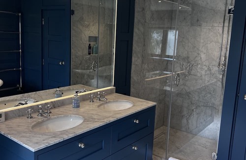 Aldingbourne Haus | Luxury two bed cottage not far from the festivities of Goodwood