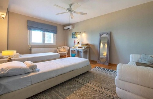 Kontos Haus | BH931 - C - House Aigina