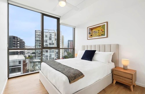 Newstead Wohnung | Stylish 2-Bed with Rooftop BBQ, Pool & Gym