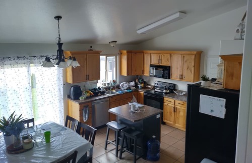 Logan Haus | Beautiful bedroom - shared bathroom