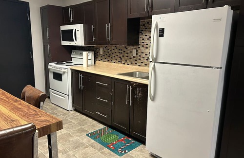 Cornwall Eigentumswohnung | Welcome :) to Beautiful Condo in Cornwall Downtown with a/c