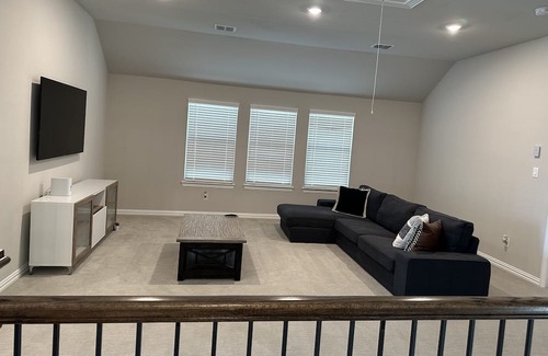 Prosper Haus | Modern, Clean and Family Friendly Home in Prosper