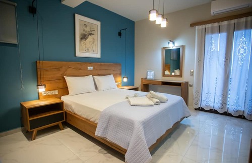 Omales Wohnung | Armenopetra View-Aspolanthos, suite for 3, Mani