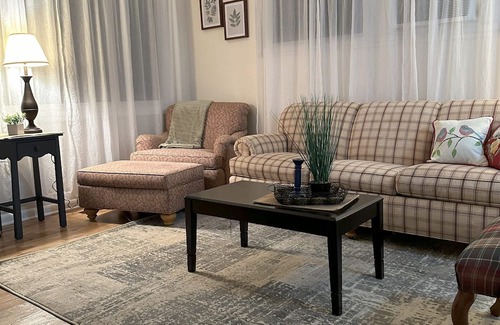Lamar Haus | Relax and Unwind at the Highland House
