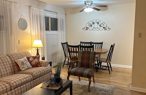 Lamar Haus | Relax and Unwind at the Highland House