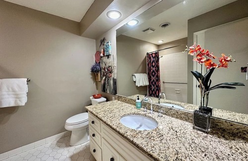 Reservoir Haus | Near it all! 2700 SqFt 1-level w/4 Comfy Kings!